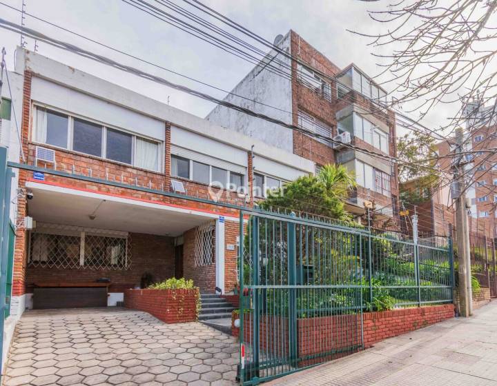 Casa En Venta En Malvin 3 Dormitorios Con Piscina