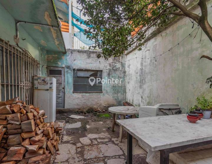 Casa de 3 dormitorios en Aguada &ndash; Amplios espacios y patio exclusivo
