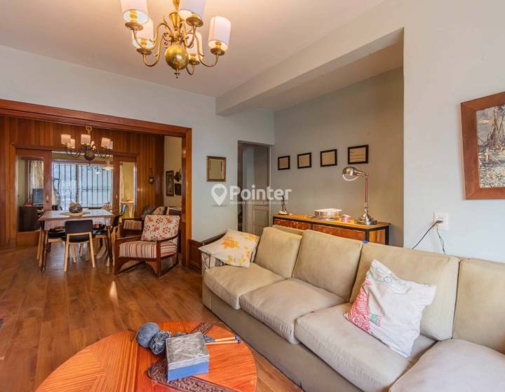 Casa de 3 dormitorios en Aguada &ndash; Amplios espacios y patio exclusivo