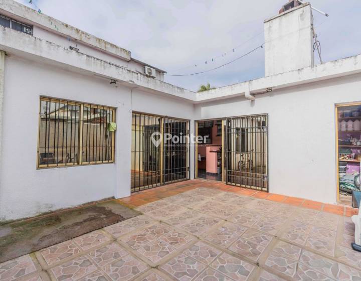 VENTA 2 CASAS DE GRAN CALIDAD CONSTRUCTIVA EN UN MISMO PADR&Oacute;N