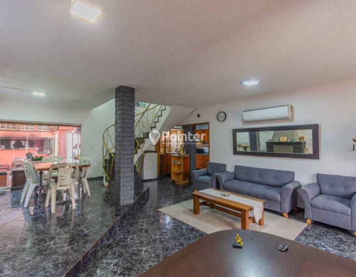 VENTA 2 CASAS DE GRAN CALIDAD CONSTRUCTIVA EN UN MISMO PADR&Oacute;N