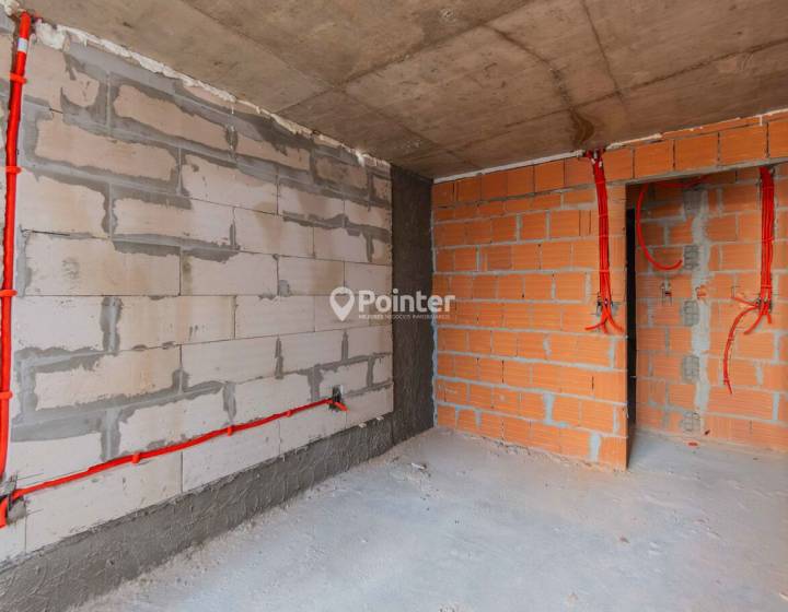 Apartamento de 1 dormitorio con patio y garaje en Punta Gorda