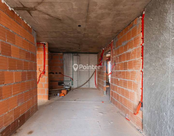 Apartamento de 1 dormitorio con patio y garaje en Punta Gorda
