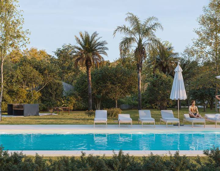 Monoambiente con vista al jard&iacute;n