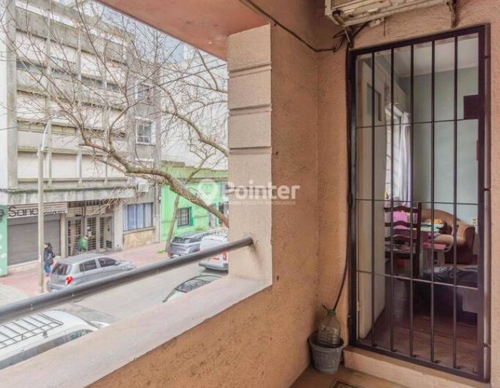 VENTA IMPORTANTE CASA EN TRES CRUCES IDEAL INVERSION O FAMILIA NUMEROSA