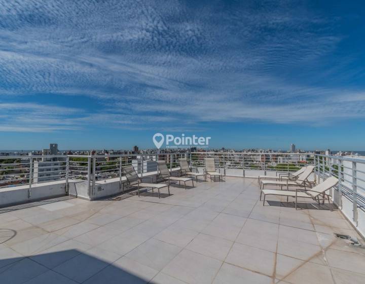 Venta Apartamento en Pocitos de 2 Dormitorios, 2 ba&ntilde;os, Balc&oacute;n y Garaje doble