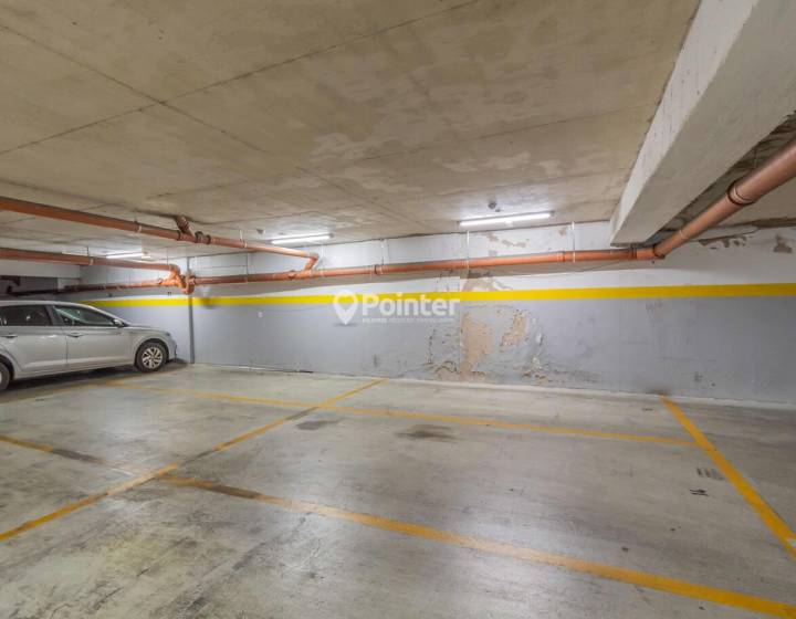 Venta Apartamento en Pocitos de 2 Dormitorios, 2 ba&ntilde;os, Balc&oacute;n y Garaje doble