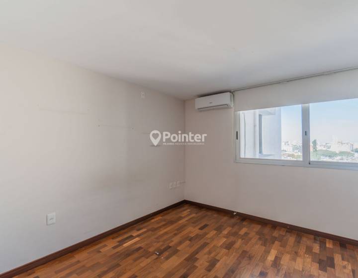 Venta Apartamento en Pocitos de 2 Dormitorios, 2 ba&ntilde;os, Balc&oacute;n y Garaje doble