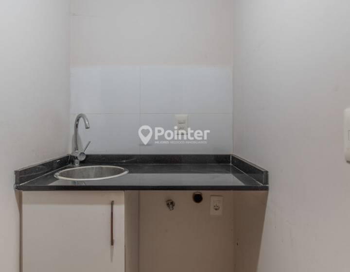 Venta Apartamento en Pocitos de 2 Dormitorios, 2 ba&ntilde;os, Balc&oacute;n y Garaje doble