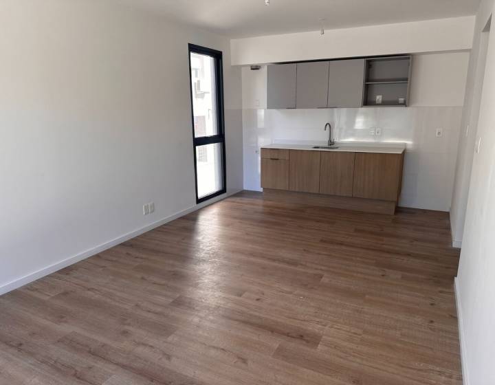 Apartamento de dos dormitorios con patio privado y renta activa &mdash; oportunidad inversi&oacute;n