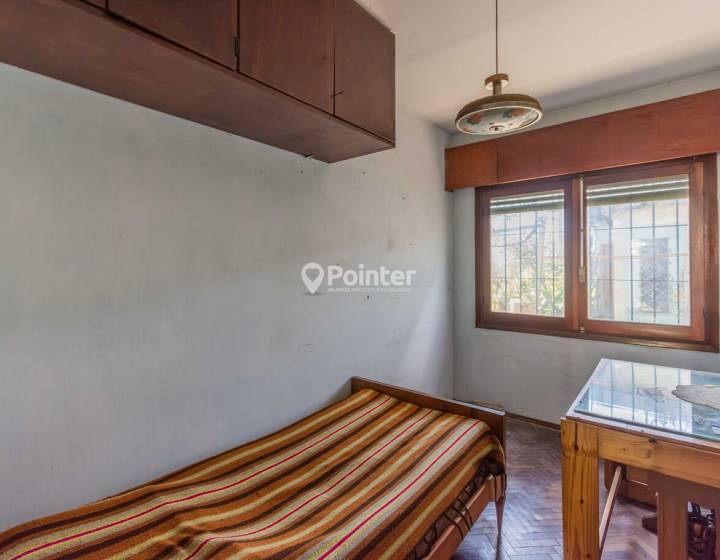 VENTA EN LAS ACACIAS DE CASA Y APARTAMENTO EN UN MISMO PADR&Oacute;N, A RECICLAR