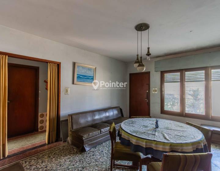 VENTA EN LAS ACACIAS DE CASA Y APARTAMENTO EN UN MISMO PADR&Oacute;N, A RECICLAR