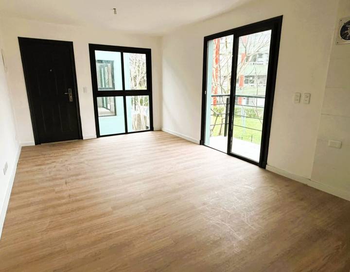 Alquiler anual apartamento a estrenar 1 dormitorio con cochera Maldonado
