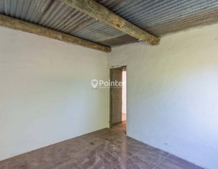 Casa a reciclar con gran terreno pr&oacute;xima a barrios privados