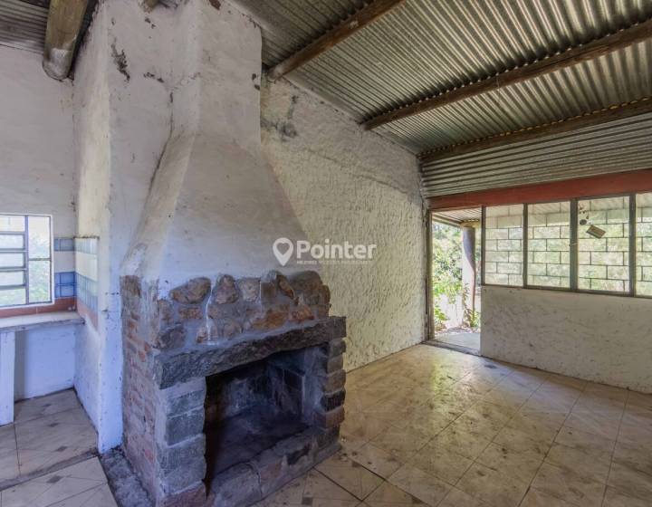 Casa a reciclar con gran terreno pr&oacute;xima a barrios privados