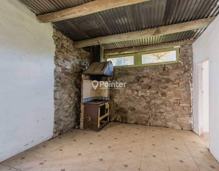 Casa a reciclar con gran terreno pr&oacute;xima a barrios privados