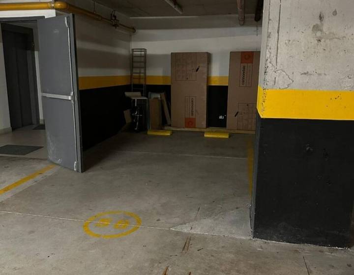 Se vende cochera ubicada en el edificio Opta Coliving, sobre Manuel J. Errazqu&iacute;n 2370.

La coche...