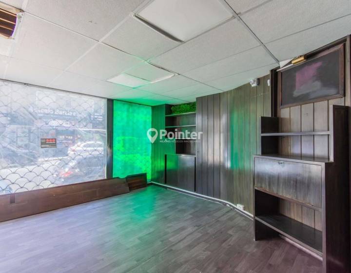 Venta de local comercial con renta del 7%