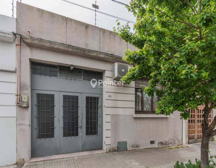Casa de 2 dormitorios con garaje