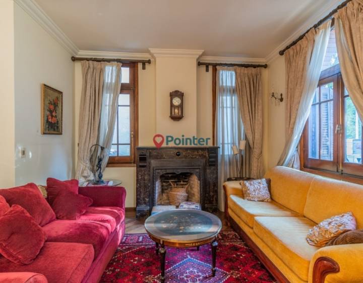 Espectacular Casa En Pocitos, 5 Dormitorios,6 Ba&ntilde;os,parrillero Y Piscina
