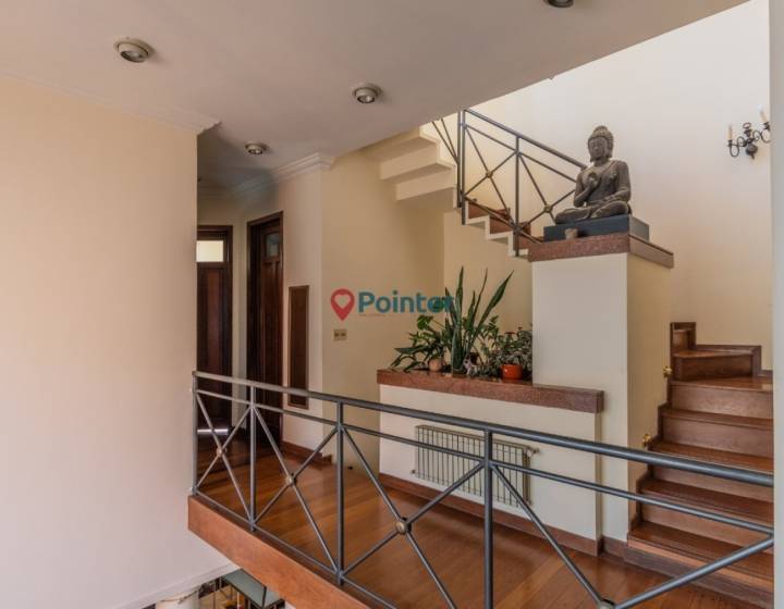 Espectacular Casa En Pocitos, 5 Dormitorios,6 Ba&ntilde;os,parrillero Y Piscina