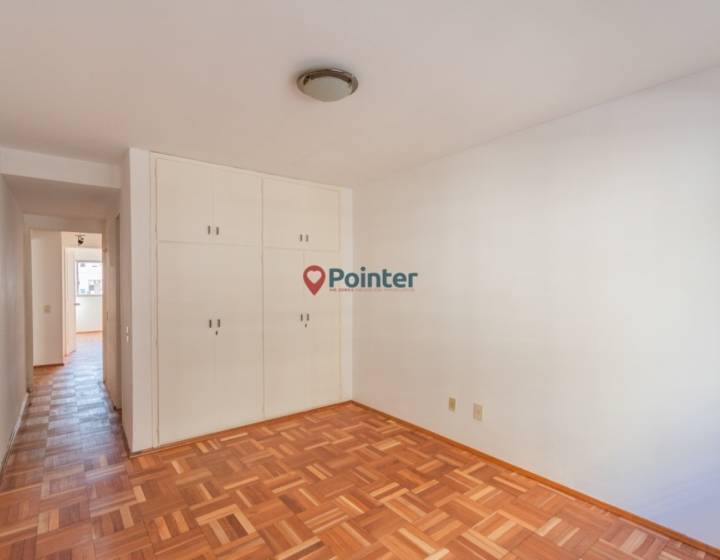 Alquilo Apartamento De 3 Dormitorios Y 2 Ba&ntilde;os Con Renta, Garaje, Porter&iacute;a 24hs, Pocitos