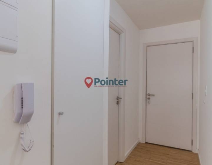 Vendo Apartamento Monoambiente En Piso Alto, Se Vende Con Renta, Centro, Montevideo