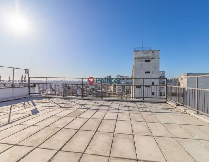 Vendo Apartamento Monoambiente En Piso Alto, Se Vende Con Renta, Centro, Montevideo