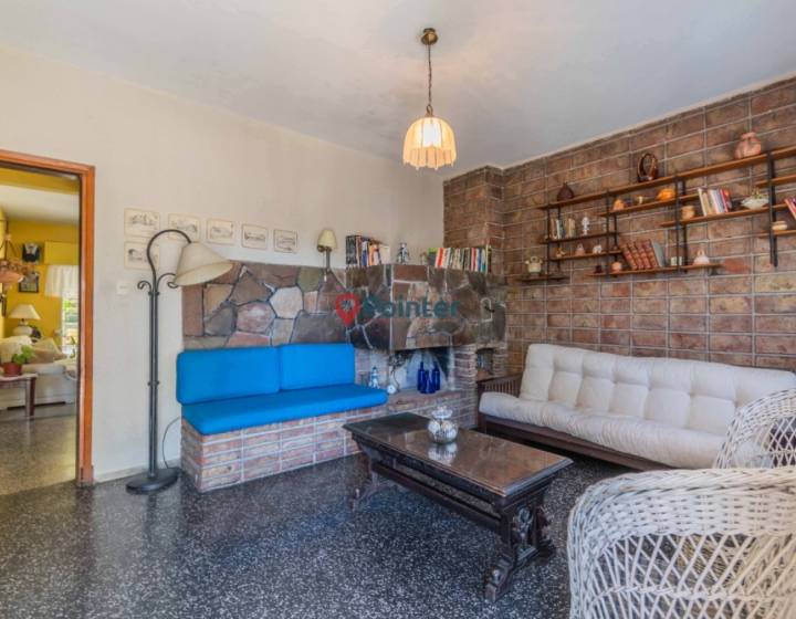 Venta Hermosa Casa 2 Dormitorios Con Gran Fondo -