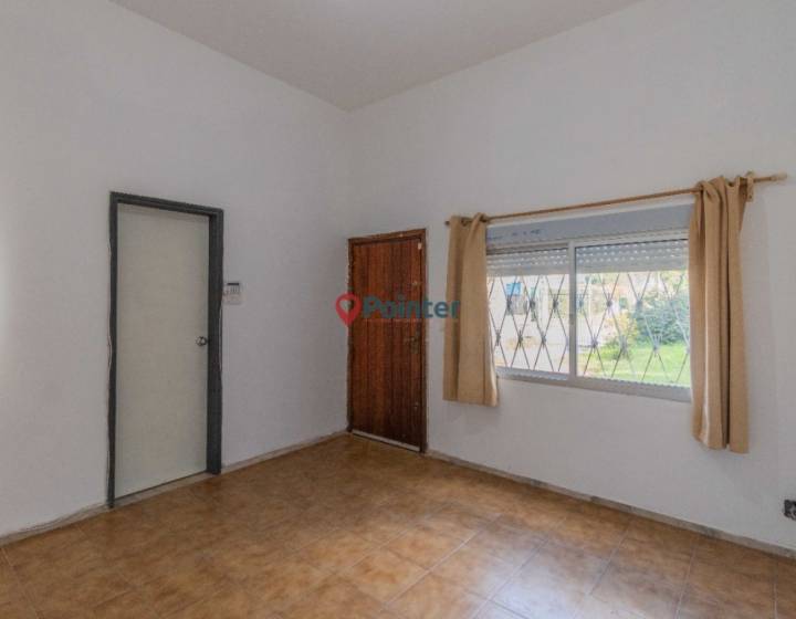 Se Vende Comoda Casa En Barrio Pe&ntilde;arol con RENTA