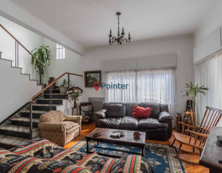 SE VENDE HERMOSA CASA BARRIO PRADO