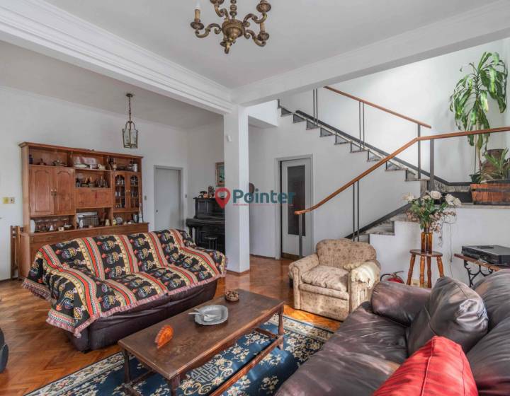 SE VENDE HERMOSA CASA BARRIO PRADO