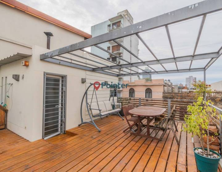 Casa de 2 dormitorios + escritorio y parrillero. Cord&oacute;n Sur