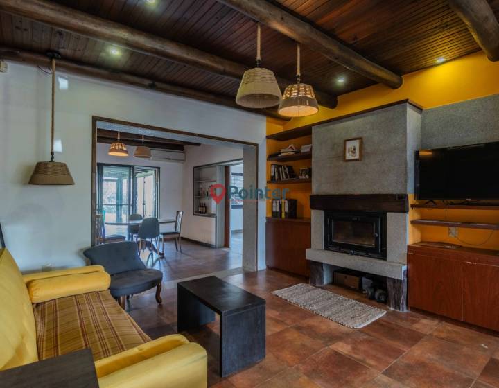 SE VENDE MAGNIFICA CASA EN LOMAS DE SOLYMAR
