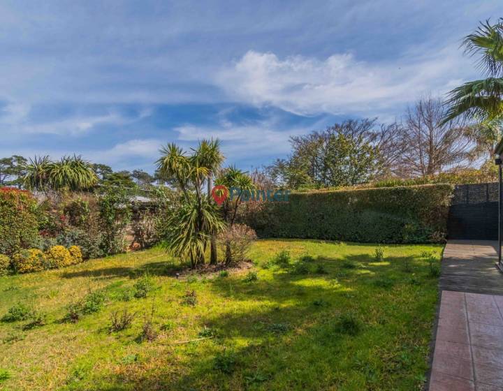 SE VENDE MAGNIFICA CASA EN LOMAS DE SOLYMAR