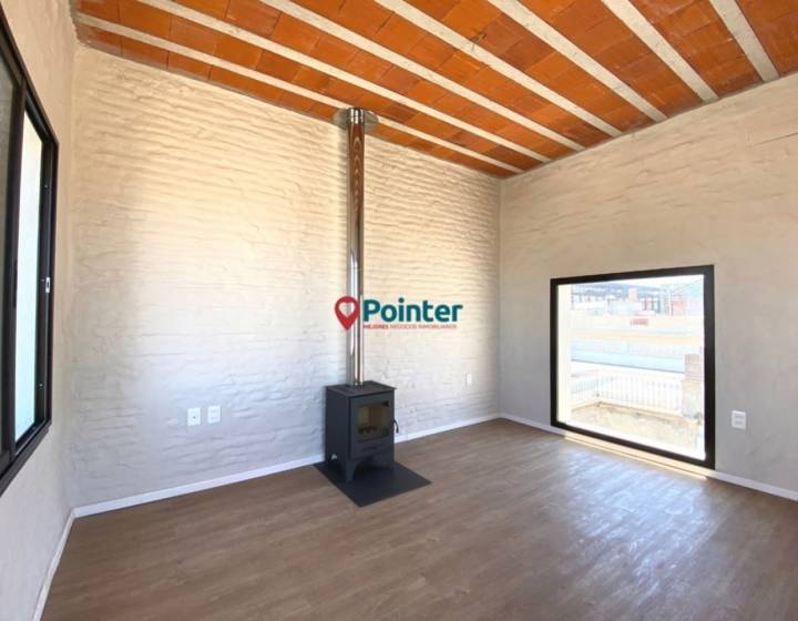 Alquilo Apartamento Triplex De 2 Dormitorios Con Terraza Y Mirador, Ciudad Vieja