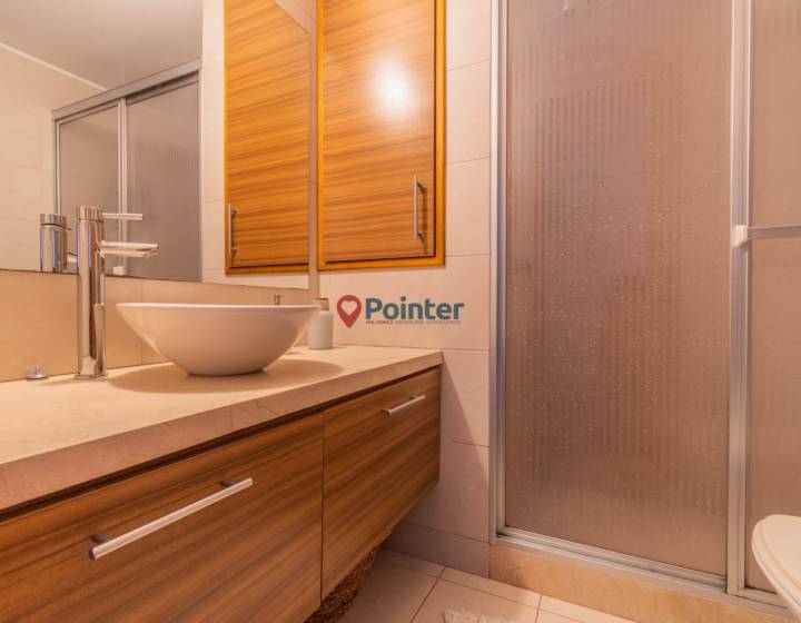 Alquilo apartamento de 1 dormitorio con terraza al frente, Pocitos