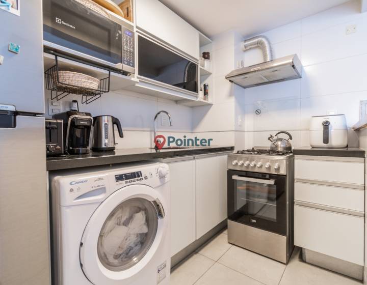 Alquilo apartamento de 1 dormitorio con terraza al frente, Pocitos