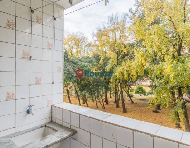Alquilo apartamento de 4 dormitorios con cochera en Parque Posadas, Prado