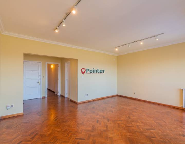 Alquilo apartamento de 2 dormitorios + escritorio, garaje y box, Rambla de Punta Carretas