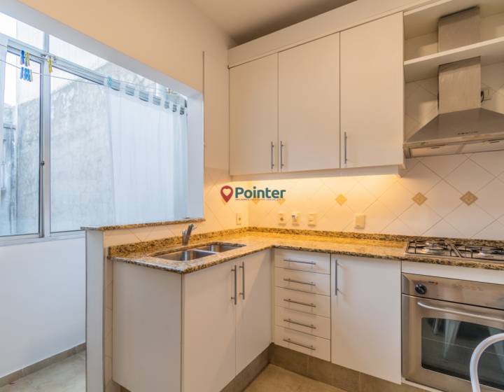 Alquilo apartamento de 2 dormitorios + escritorio, garaje y box, Rambla de Punta Carretas