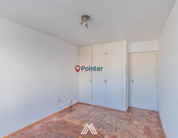 Vendo apartamento de 2 dormitorios y 2 ba&ntilde;os, garaje fijo, Pocitos