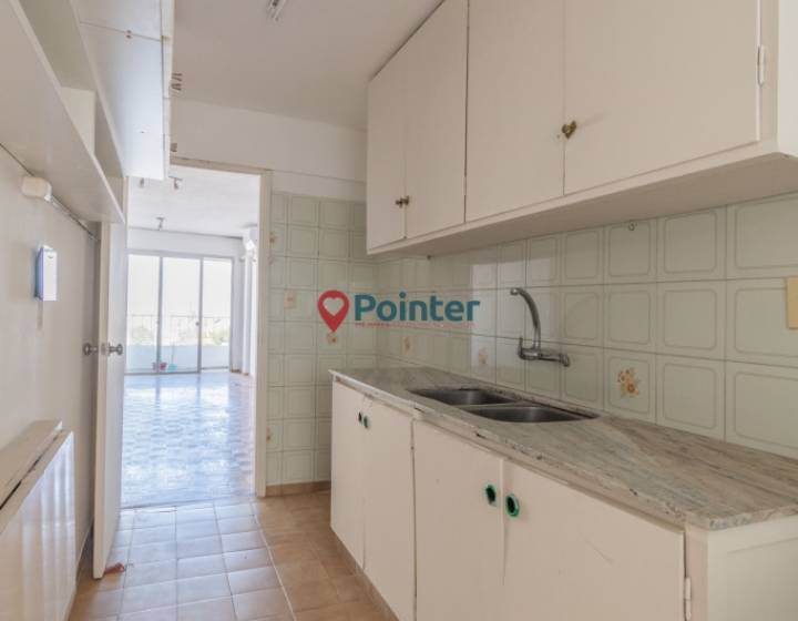 Vendo apartamento de 2 dormitorios y 2 ba&ntilde;os, garaje fijo, Pocitos