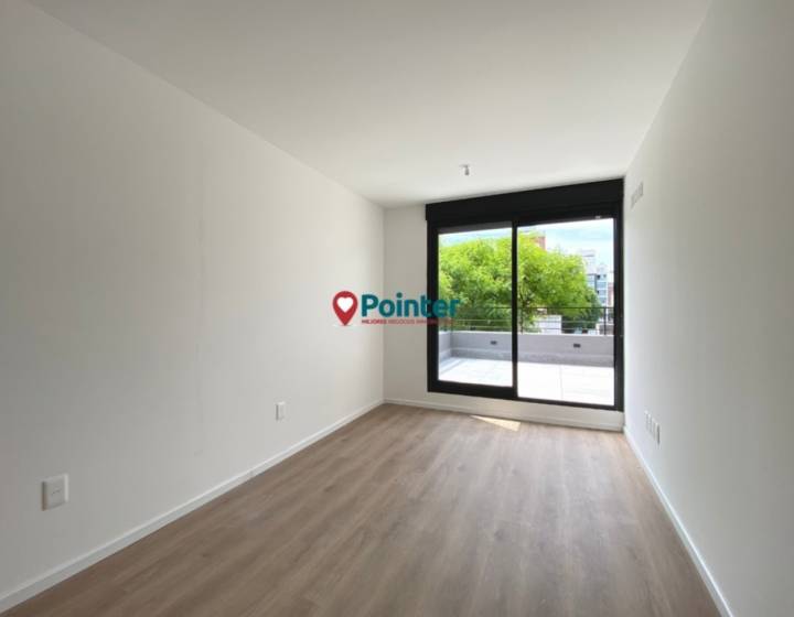 Alquilo Apartamento de 1 dormitorio con terraza y parrillero, cochera, Parque Rod&oacute;