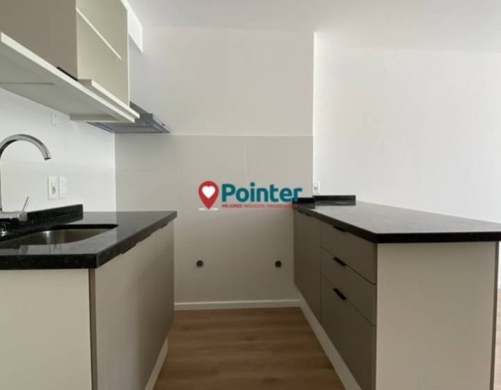 Alquilo Apartamento de 1 dormitorio con terraza y parrillero, cochera, Parque Rod&oacute;