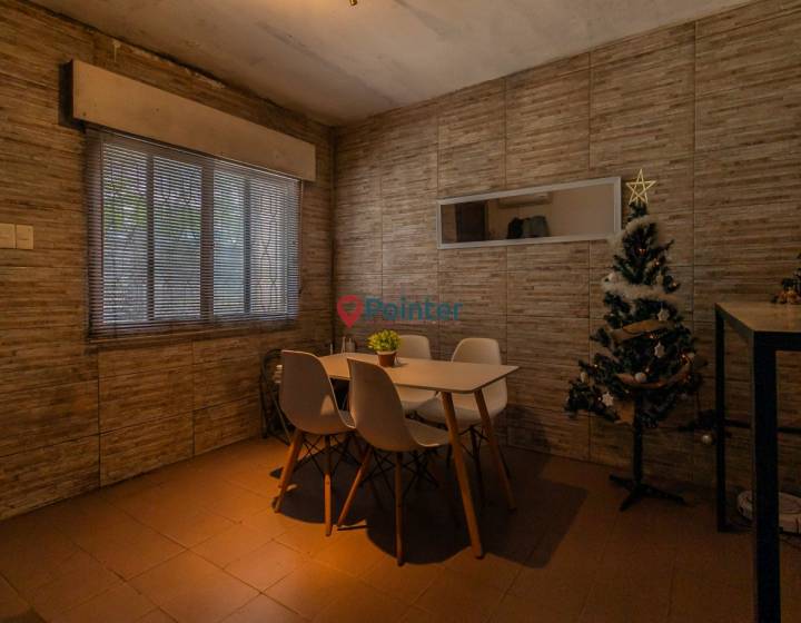 Hermosa Casa de 4 Dormitorios en Ituzaing&oacute;