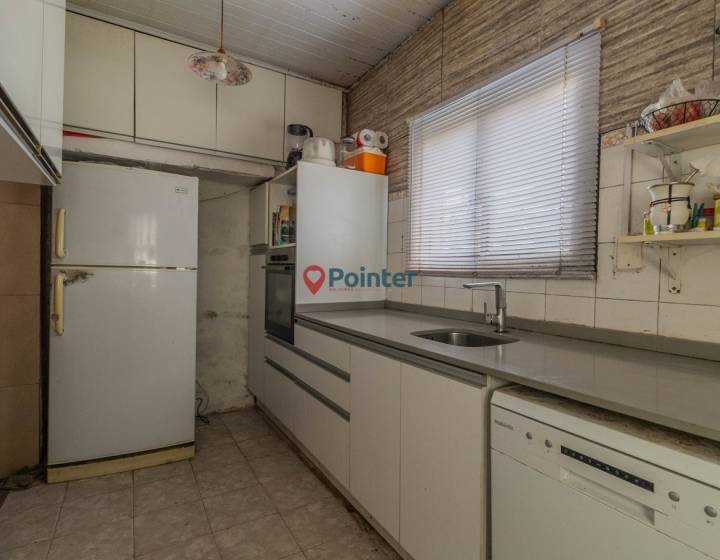Hermosa Casa de 4 Dormitorios en Ituzaing&oacute;