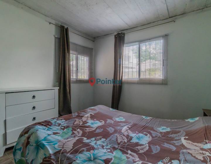 Hermosa Casa de 4 Dormitorios en Ituzaing&oacute;