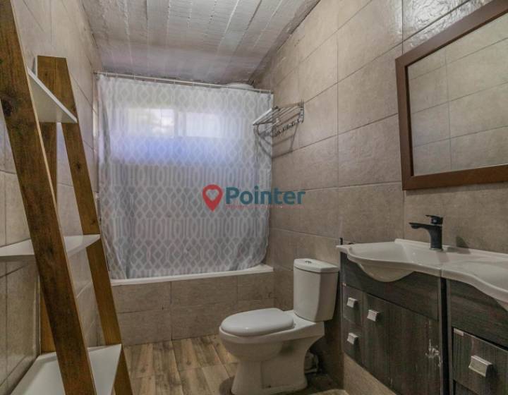 Hermosa Casa de 4 Dormitorios en Ituzaing&oacute;