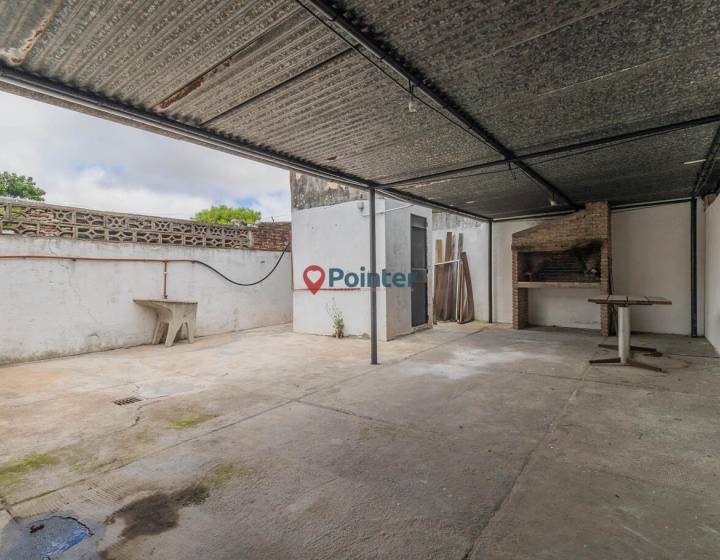 Hermosa Casa de 2 Dormitorios en Punta de Rieles
